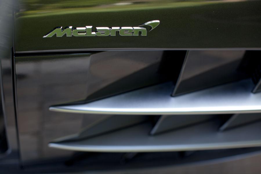  Mercedes-Benz SLR McLaren 2006 года  (фото 7 из 26)
